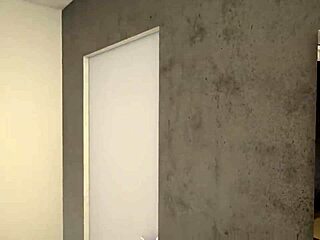 Ladouche-NewTrailer SHOWER REDHEAD REALITY BATH BLAST!!