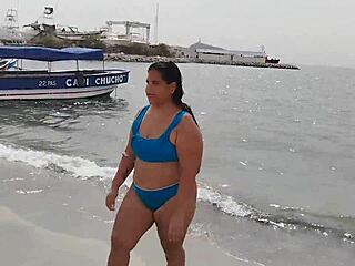 Latina Gordita Flaunts Massive Beach Ass Temptation