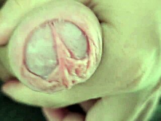 whoa almost caught with this monster daddy cock handjob 😱🍆