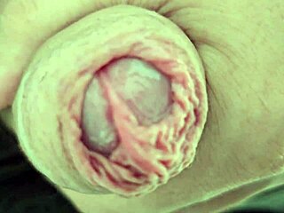 うわっこのモンスター親父ちんぽ手コキでヤバい😱🍆