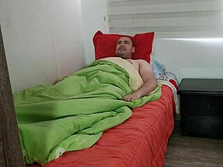 hot latina milf suprised me bedroom homemade creampie... damn!