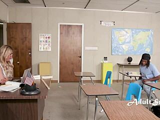 Size matters in classroom anal - lolly dames and mighty dee take hardcore backdoor pounding!