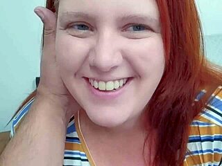 Whoa chubby redhead hotwife sucks hard and squirts wild 😍💦