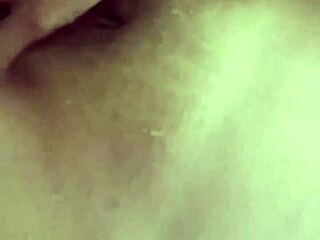 mama madura colombiana squirts hard over whatsapp video call