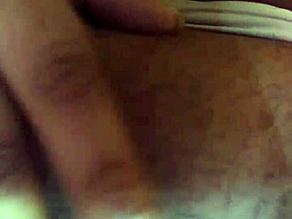 China wet pussy play gets clit teased with toys 😏💦