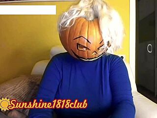 Big boobed pumpkin cam girl greets pervs for halloween recorded 10/31