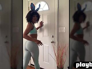 Hey check misty stone's petite ebony ass posing stripping then fingering her milf pussy solo?