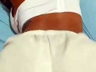 Brazilian dancer shakes hips in twerk
