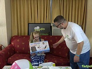 לונה שפתיים כוס הריון כנופיית זיונים אווו!!