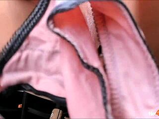 อยากเห็นหีใหญ่ฉันฉีดน้ำแตกด้วยของเล่น กางเกงในยังคาไว้เลย??