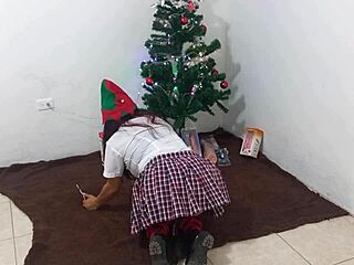 Mature Student Dildo Clit Masturbation Christmas Slut