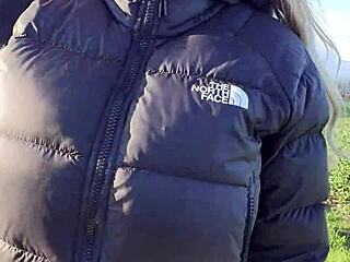 Am întâlnit-o pe blonda sexy în pădure 😍 i-am tras muie apoi futere afară la prima întâlnire 🍆💦