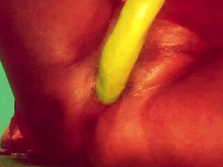 asian village girl stuffs brinjal deep in shaved pussy fucking hard 😍🌶️