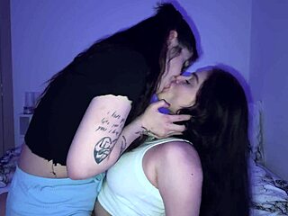 whoa my step-sis pins me legs wide for that dirty cunnilingus grind 💦👅