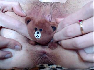 girl crams objects deep into gaping pussy clit for close-up orgasm fetish
