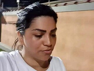 saí sem calcinha pra malhar o personal cheirou minha buceta suada me levou pro banheiro e encheu de porra