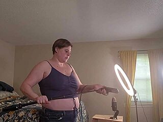 Clara Crisp BBW milf preps her curvy body for giantess fetish filming BTS