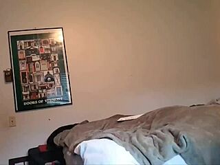 Model Verifies Her Hot Body Share