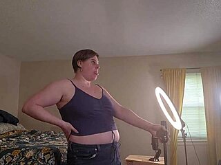 Clara Crisp BBW milf preps her curvy body for giantess fetish filming BTS