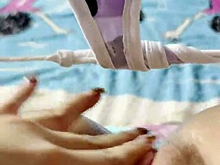 whoa, this curvy colombian cutie sends her hot vid to stepbro... now it's blowing up the group chat 🔥😏