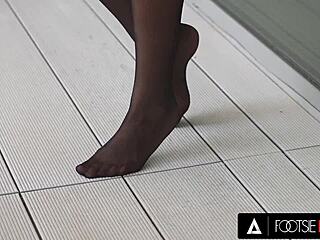 mary bambola horny footjob turns into deep pussy hammering