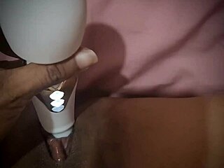 BIG PUSSY SOUNDS WET WITH DILDO TOY PLAY