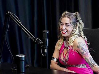 Ex autista puttana invitata porno dopo schianto bus Julia Fontanelli in rosso trasparente