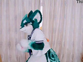 Watch Cute Dragon Dragon's Seductive Dance Moves!