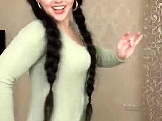 Bold Arabic Dance Captivates with Exotic Rhythm