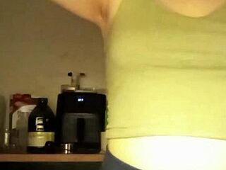 join my january 2023 workout sesh, get sweaty...