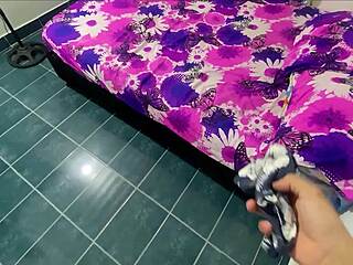 whoa, stepbro jerks off to my huge ass panties and i catch him 😈🍑