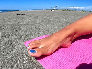 juicy big ass babe shakes booty teases pussy on beach