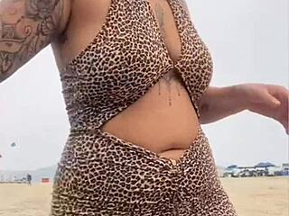 Went beach no panties dude chats dirty african young fun