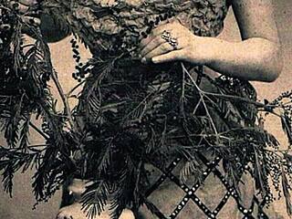 Vintage erotic art teases with antique nude beauties!