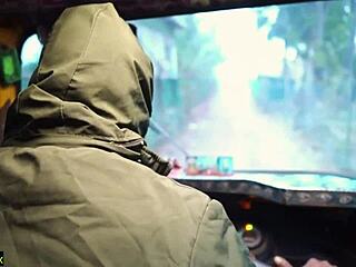 Auto Driver Pounds Beautiful Bhabhi's Shaved Pussy Hardcore