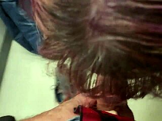 kiwi milf begs for creampie in store changing room