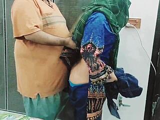 Arab maid's tight anal hole gets pounded by thick indian cock