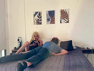 la mejor masajista hace que tu novio explote con un trio salvaje de corridas?