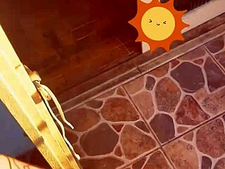 se você não chupar meu pau agora eu mostro o vídeo pro seu namorado, entendeu?