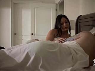 jennifer white rachael cavalli share cocks riding cum swapping in caring threesome