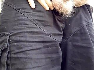 rustyas1 pisses another day 😜💦