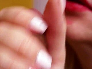 Watch Her Lips Wrap Tight Around That Cock In Extreme Close-Up Cumshot