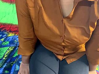 Office Girl Moans as Boss Fingers and Fucks Her Exotic Wet Pussy - Hindi Squirting Romance