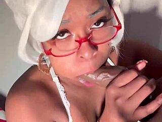 Granny Seiko slobs cock 💦👅