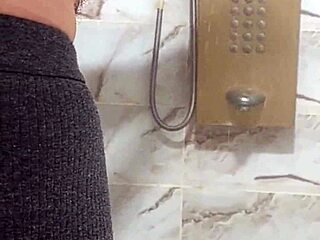 arab big ass wife fucked in shower