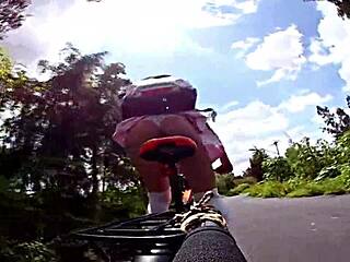 biking panty flash... this old dude wanted to fuck me outdoor cumshot 😏🚲💦