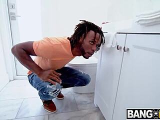 blissful creaming blondie bombshell