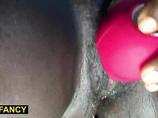 curvy bbw and skinny lesbian kiss scream toy big tits on bedroom bed