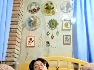 hey marysubmissive, your chubby latina bbw ass looks so soft in this homemade solo update 😘🍑