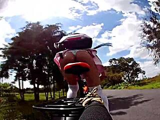 biking panty flash... this old dude wanted to fuck me outdoor cumshot 😏🚲💦